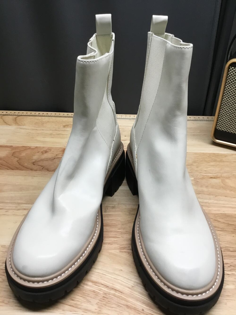 Open Edit Mya Lug Sole Chelsea Boots Women's 9 White Leather Comfort Ankle